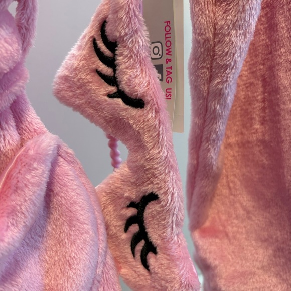 NWT 2pc set Girls Fluffy Pink Robe with Sleep Mask | Size Medium 10-12 - Picture 3 of 6